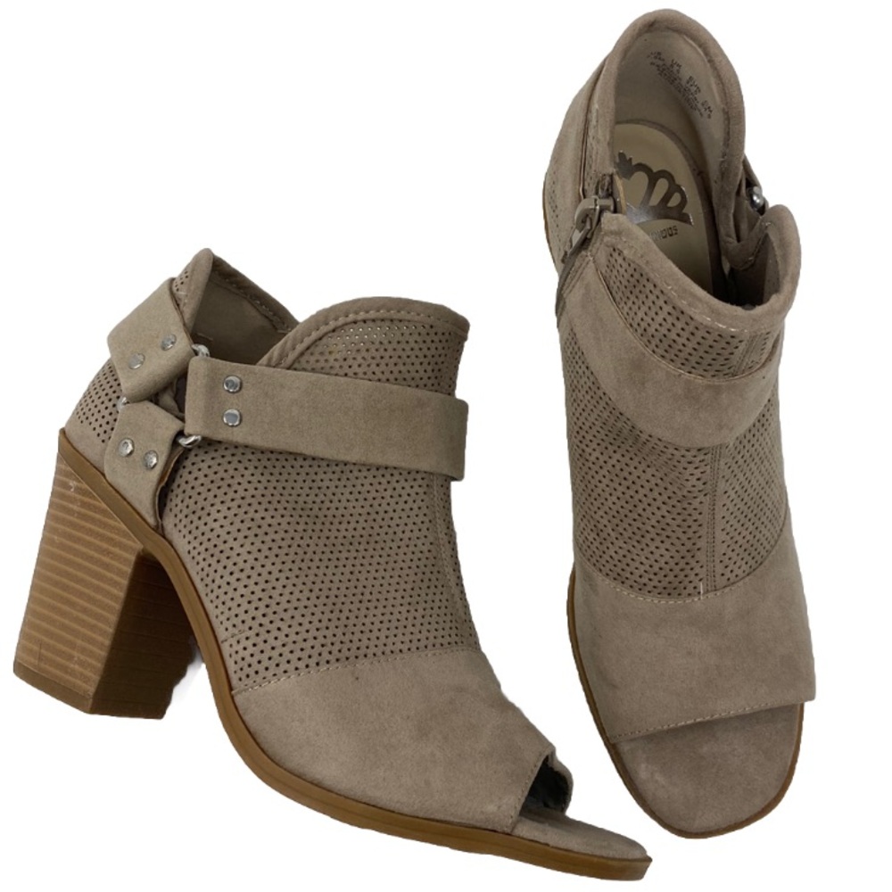 Fergalicious by Fergie Booties Tan Sz 7.5M